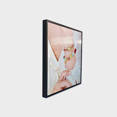 Display TFT ad alta luminosità di tipo quadrato da 29,4 pollici Supporto per personalizzazione Android 2 + 32G